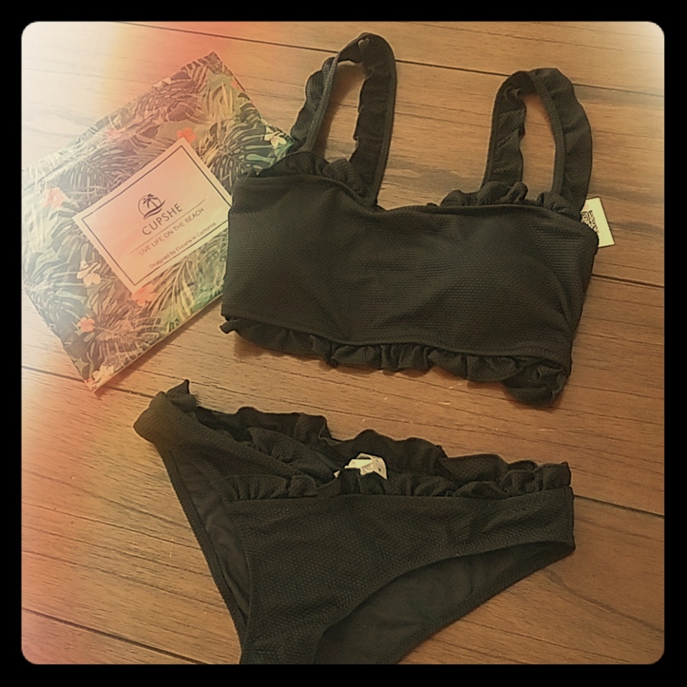 Cupshe black ruffle bikini